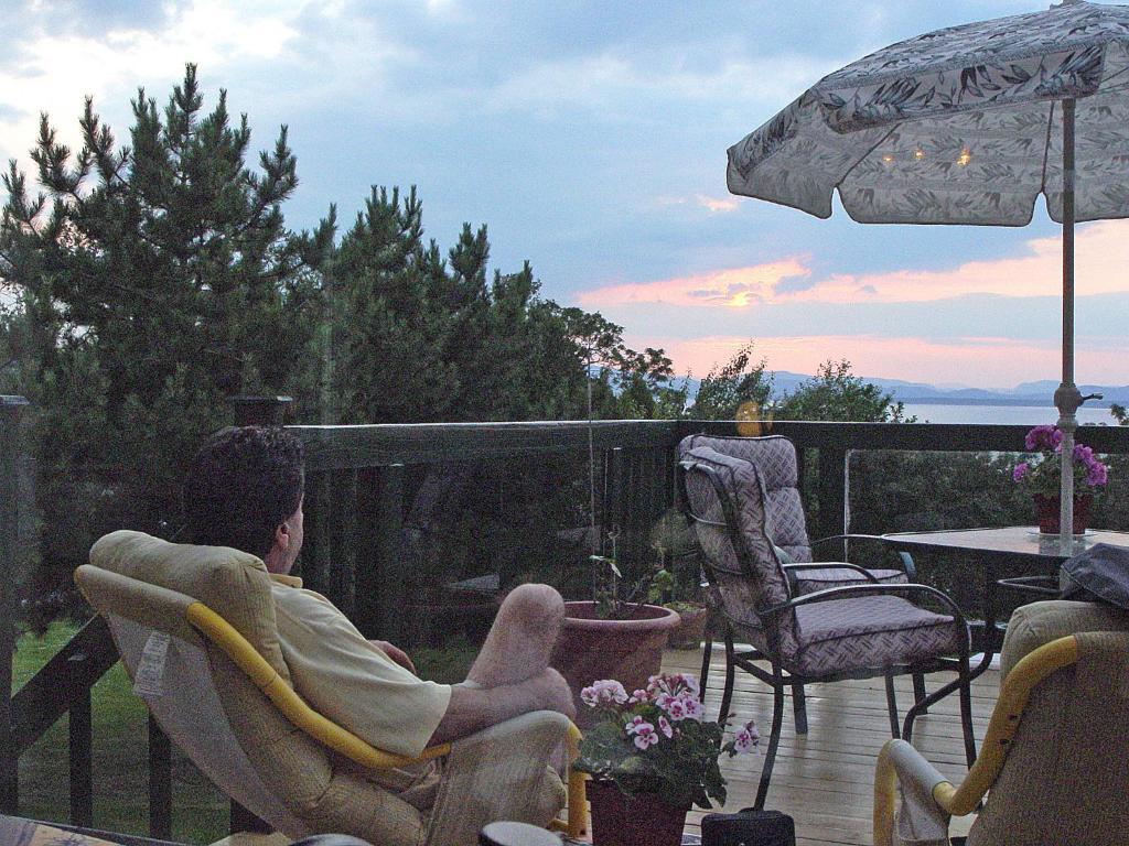 Gite La Halte Du Verger Bed And Breakfast Rivière-du-Loup Zewnętrze zdjęcie