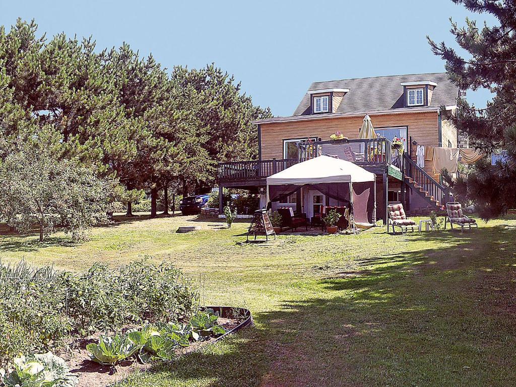 Gite La Halte Du Verger Bed And Breakfast Rivière-du-Loup Zewnętrze zdjęcie