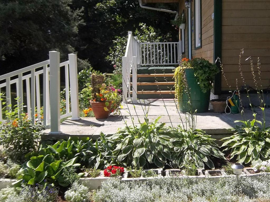 Gite La Halte Du Verger Bed And Breakfast Rivière-du-Loup Zewnętrze zdjęcie