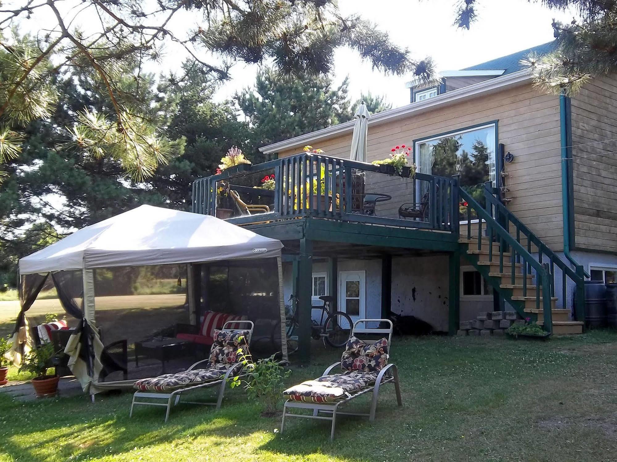 Gite La Halte Du Verger Bed And Breakfast Rivière-du-Loup Zewnętrze zdjęcie